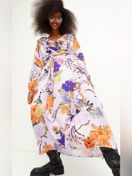 H&M Dresses & Skirts - H&M Lilac Floral Wrap Dress with Purple Accents